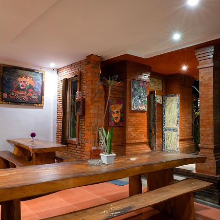 Asri Guesthouse Canggu Exteriör bild