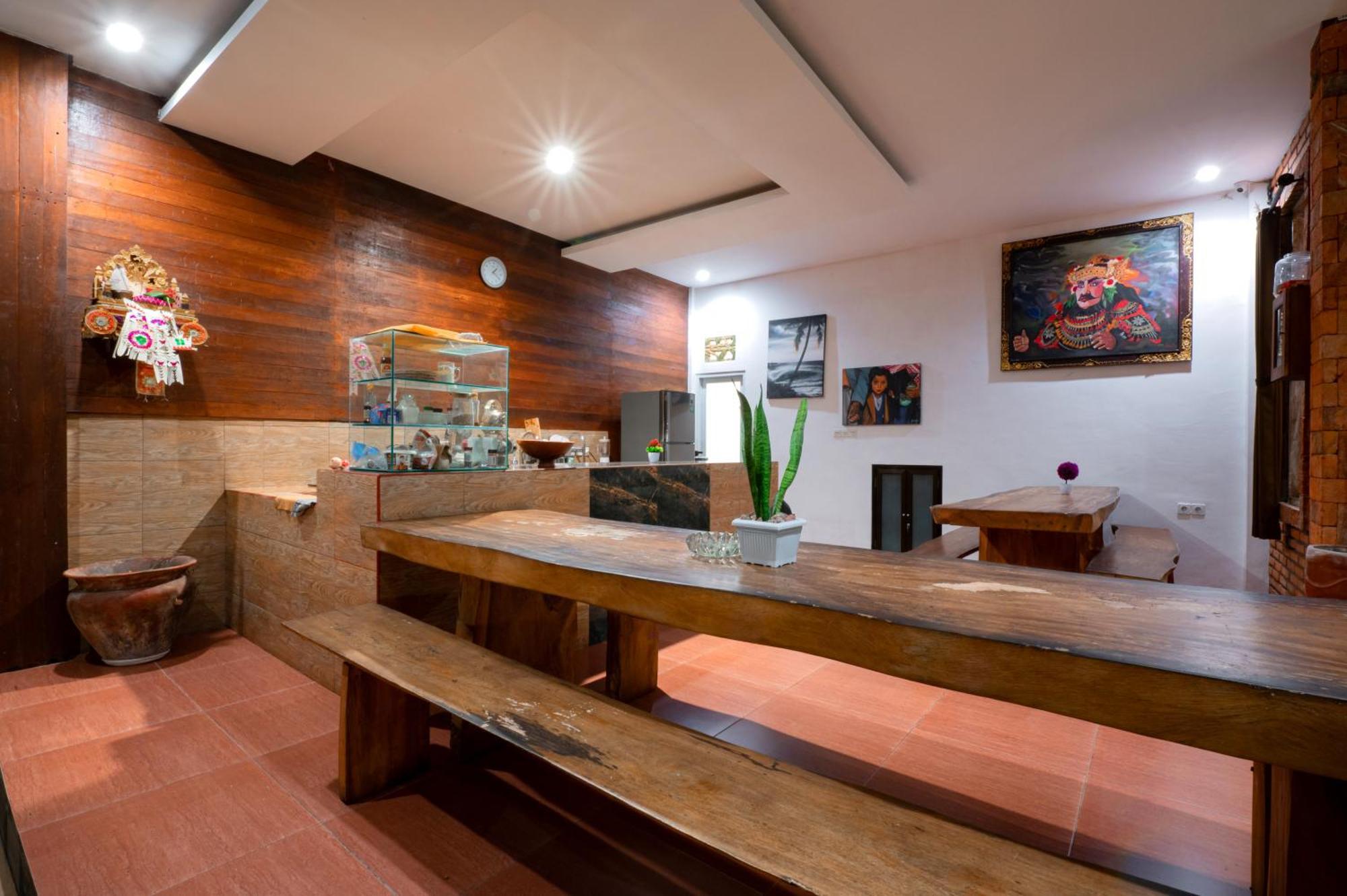 Asri Guesthouse Canggu Exteriör bild