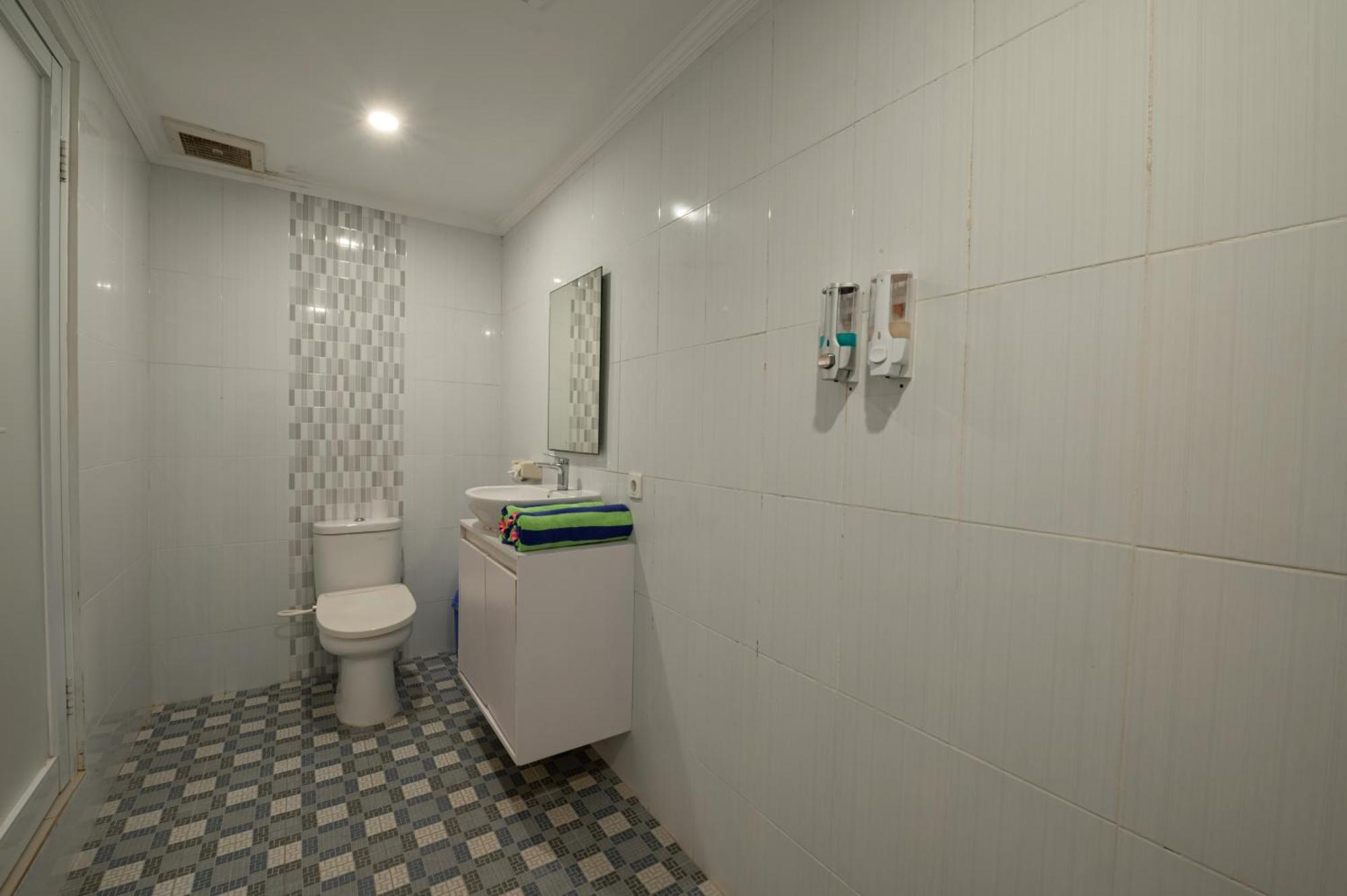 Asri Guesthouse Canggu Exteriör bild